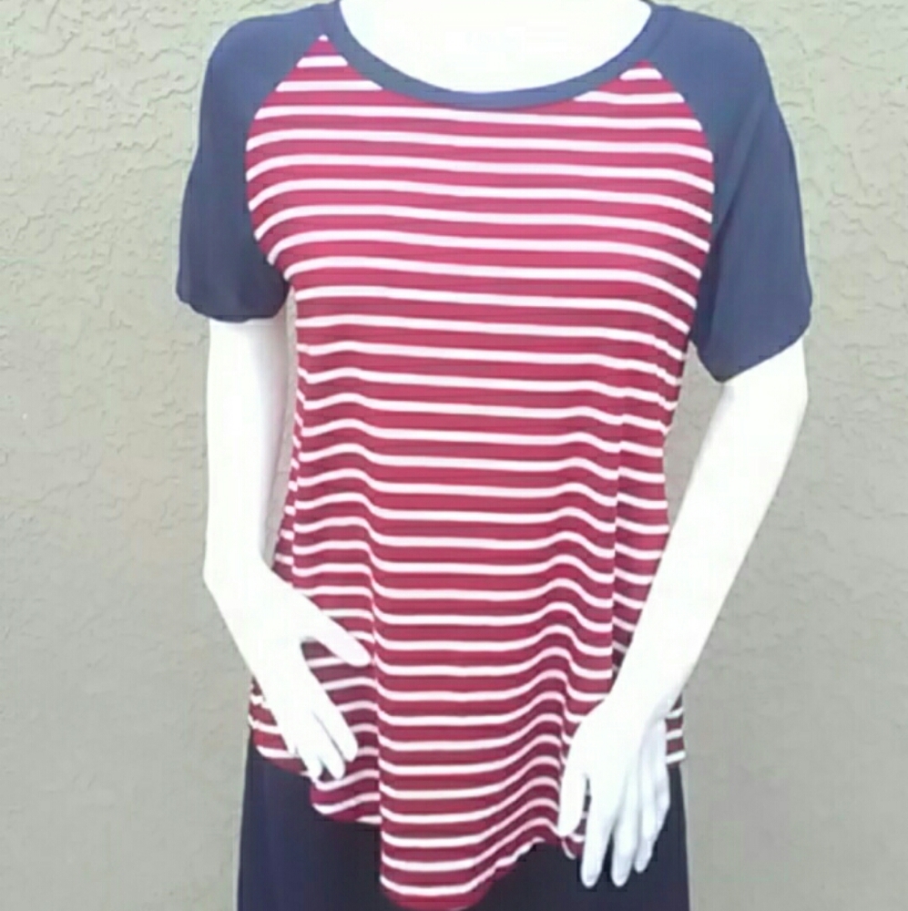 🧨5 for $25 sale🧨  NWT Red, White, & Blue stripe Tee